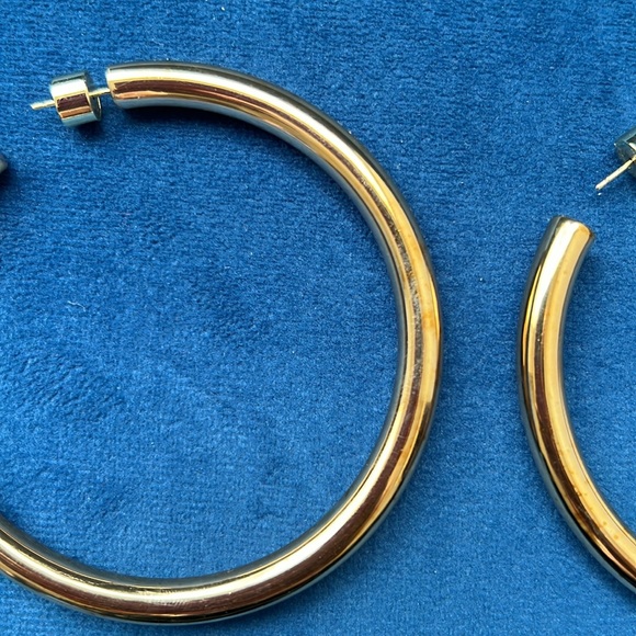 Jennifer fisher large Samira Hoops - Picture 2 of 7